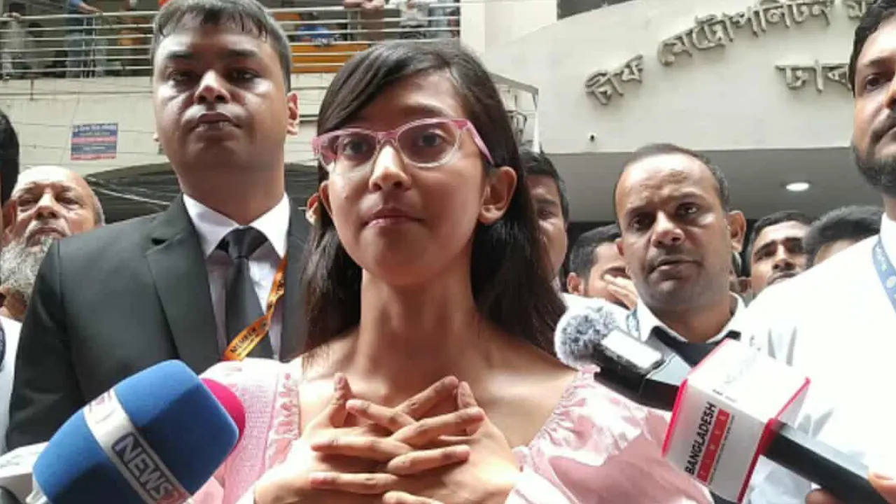 নিজের সুরক্ষা চেয়ে মা-বাবার বিরুদ্ধে মামলা মেহরীনের